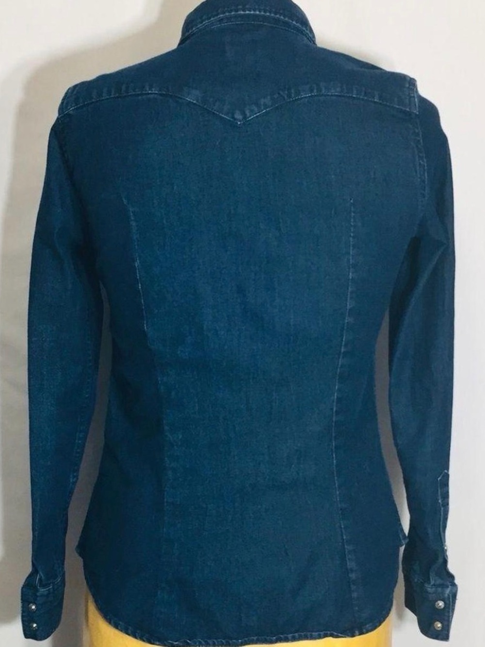 Levi's Dark Indigo Western Denim Shirt with Snap Pockets - Picture 4 of 4